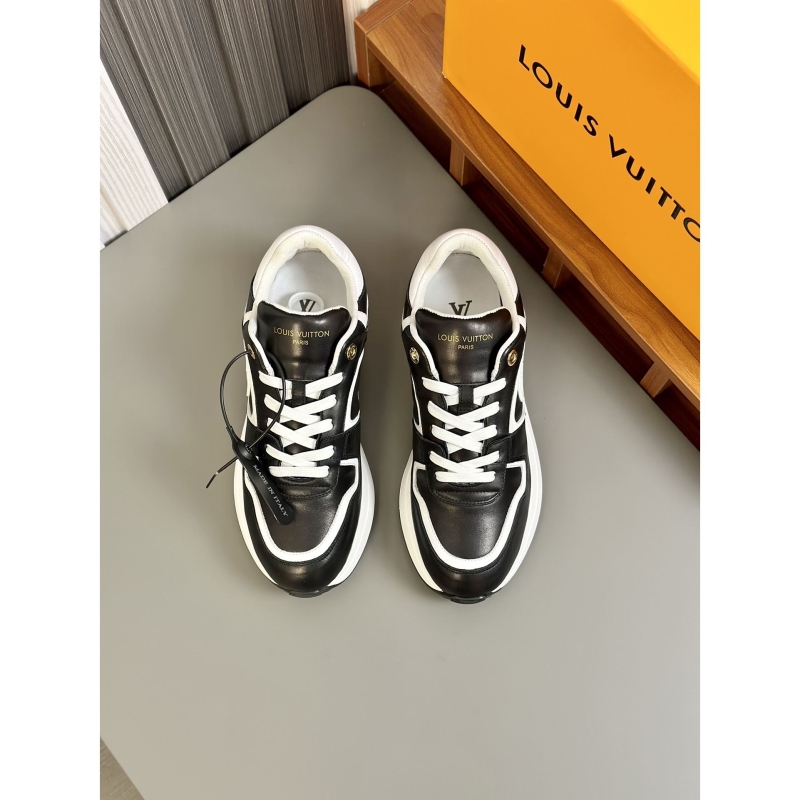 l**is V*t*n sneakers